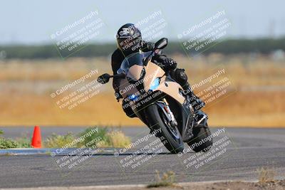 media/May-22-2023-Fastrack Riders (Mon) [[ae7626d9d8]]/Level 1/945am (Sweeper)/